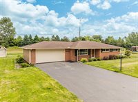 3904 S Maple Lane, Muncie, IN 47302