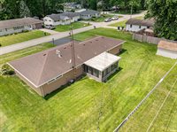 3904 S Maple Lane, Muncie, IN 47302