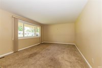3904 S Maple Lane, Muncie, IN 47302