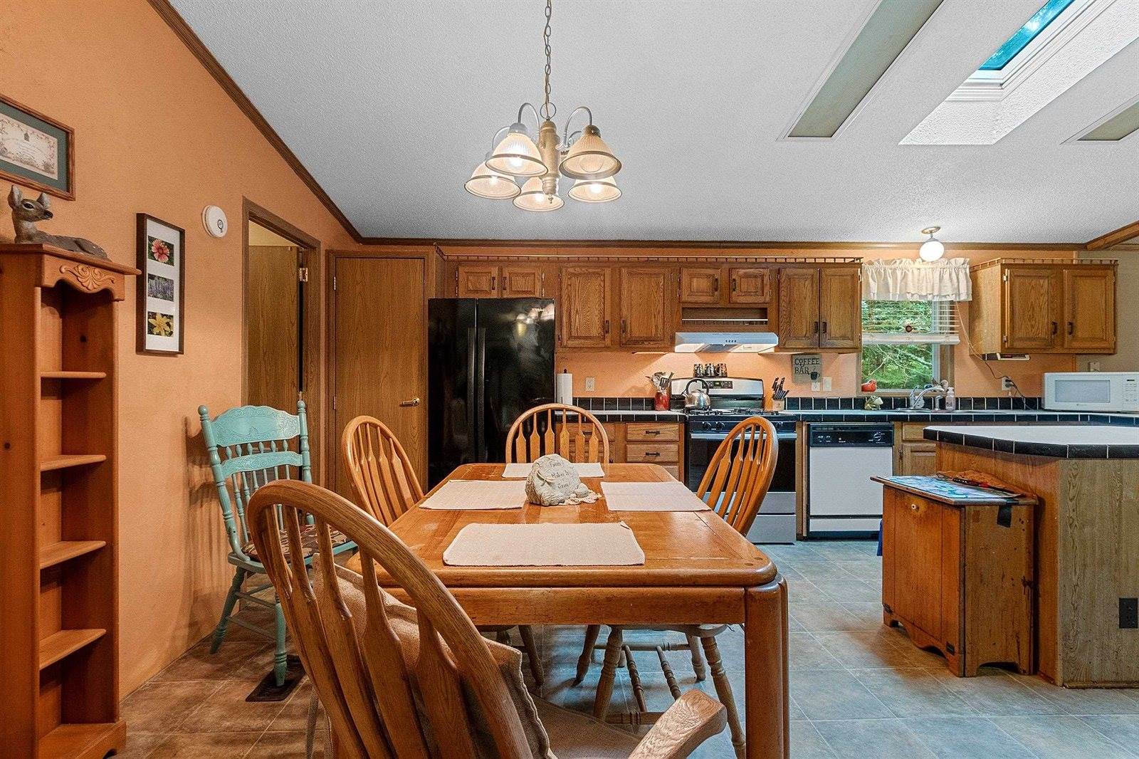 W12443 Senator Lake Lane, Crivitz, WI 54114