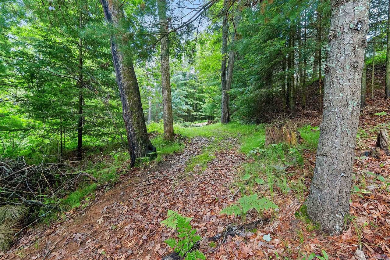 W12443 Senator Lake Lane, Crivitz, WI 54114