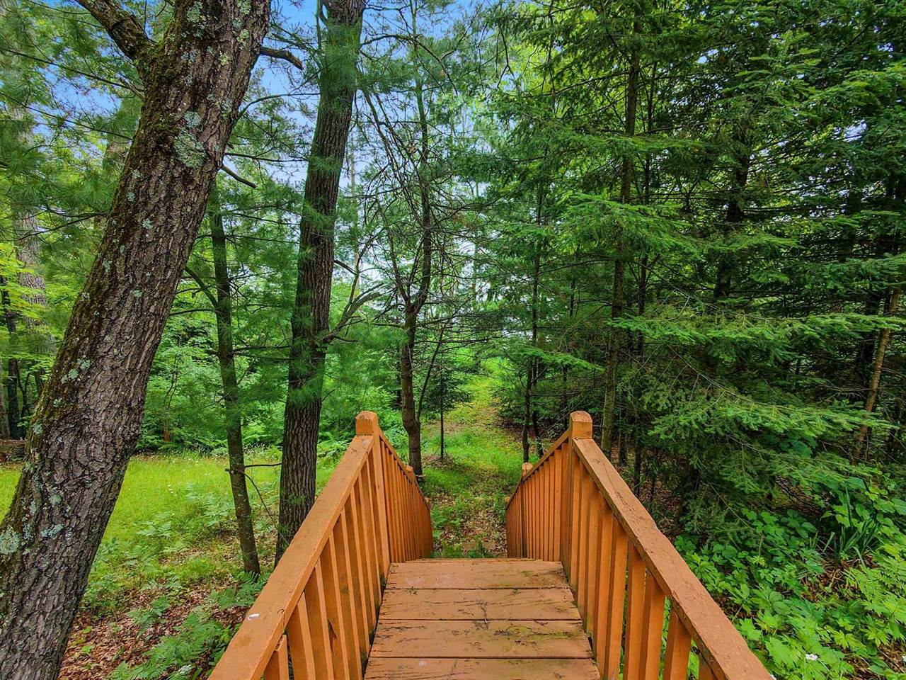 W12443 Senator Lake Lane, Crivitz, WI 54114
