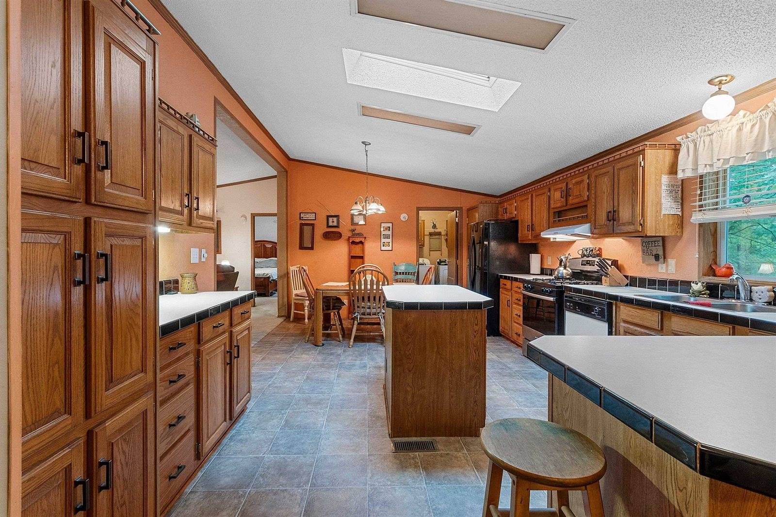 W12443 Senator Lake Lane, Crivitz, WI 54114