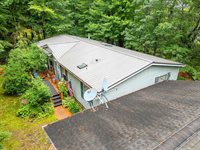 W12443 Senator Lake Lane, Crivitz, WI 54114