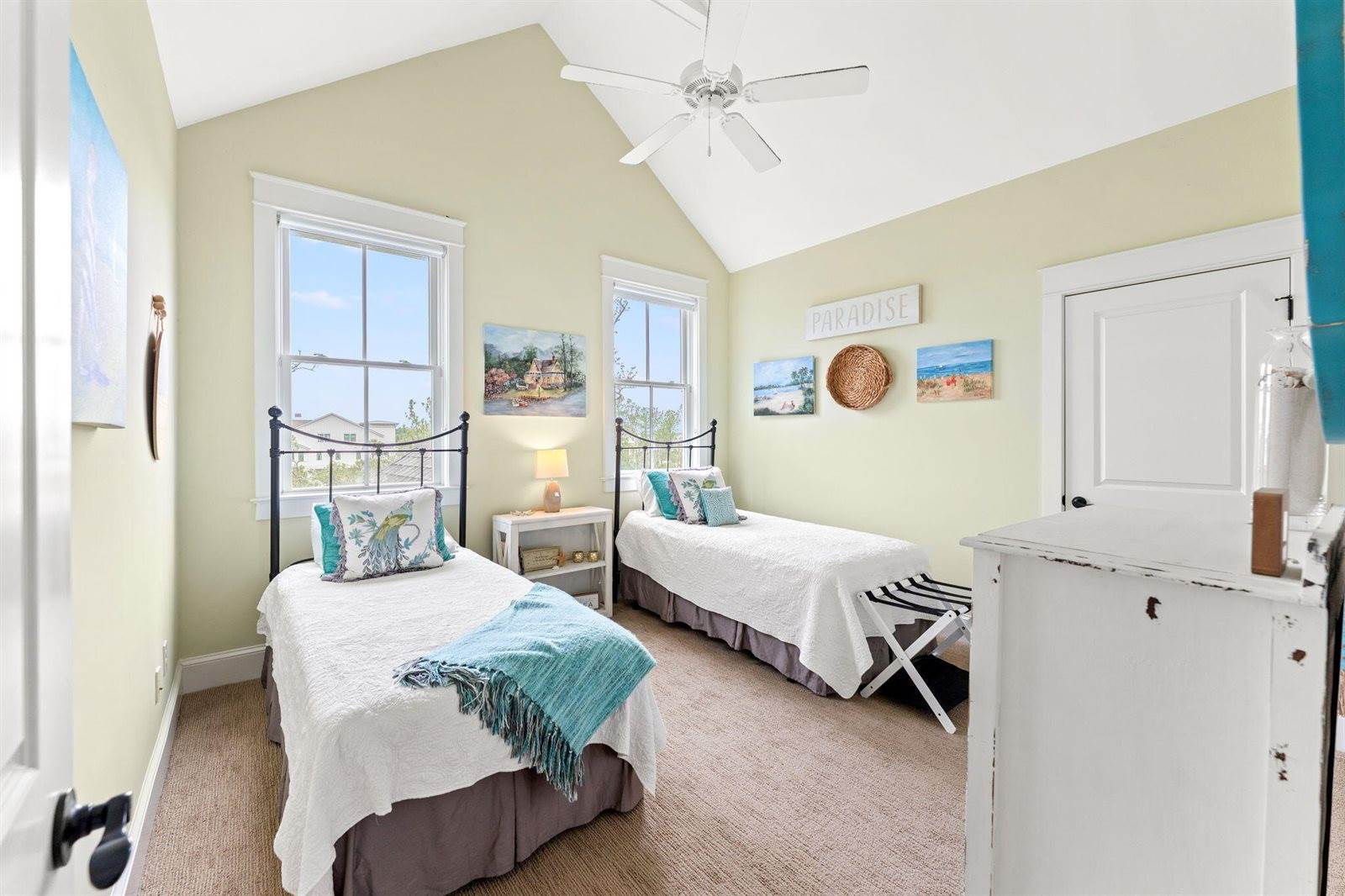 4550 Cape Island Drive, Awendaw, SC 29429