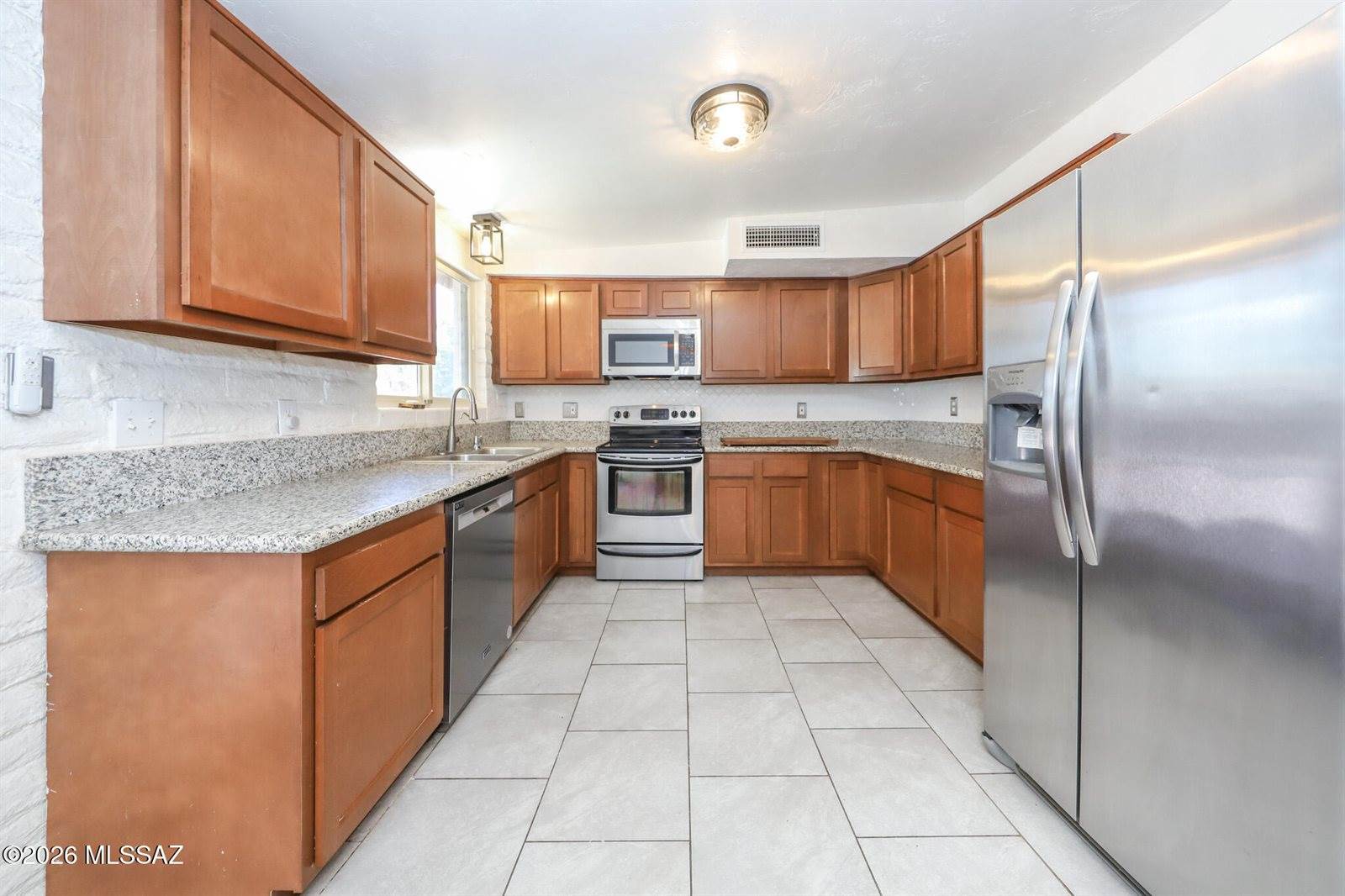 7821 East Joshua Place, Tucson, AZ 85730
