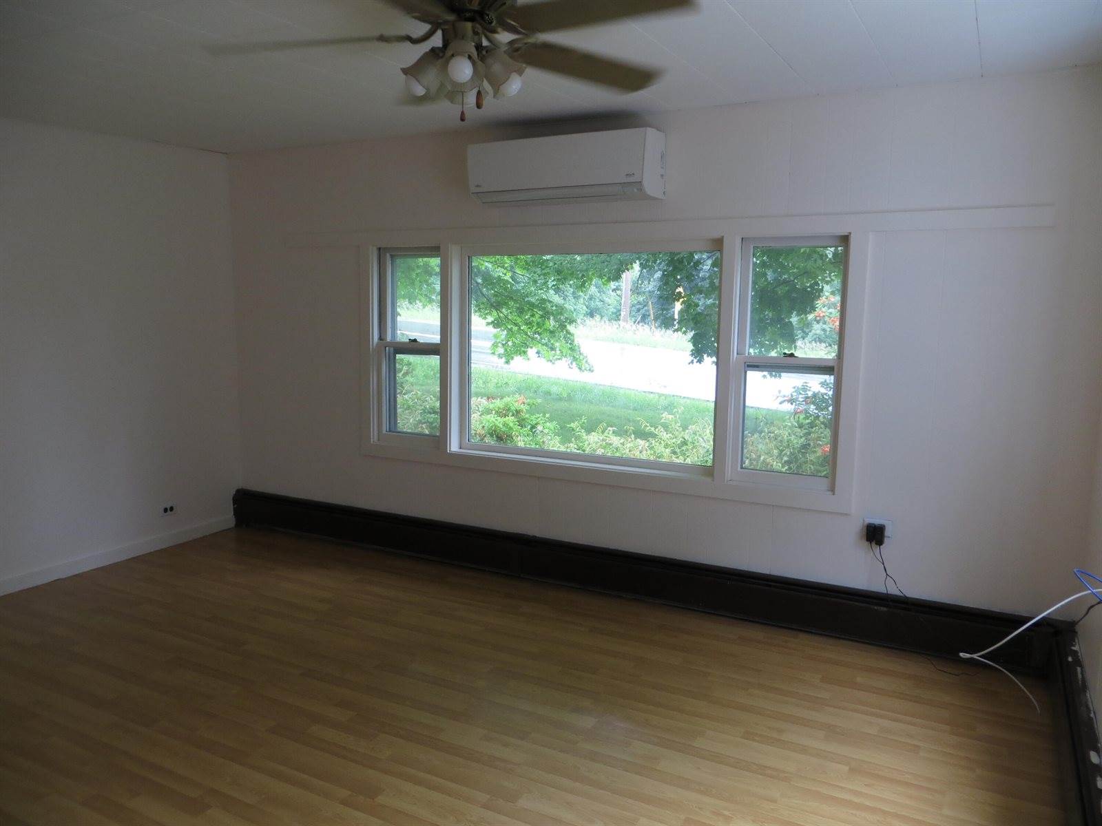 1412 Main Road, Carmel, ME 04419