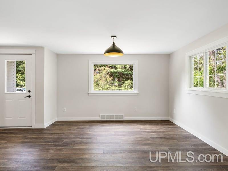105 West Wright Place, Marquette, MI 49855