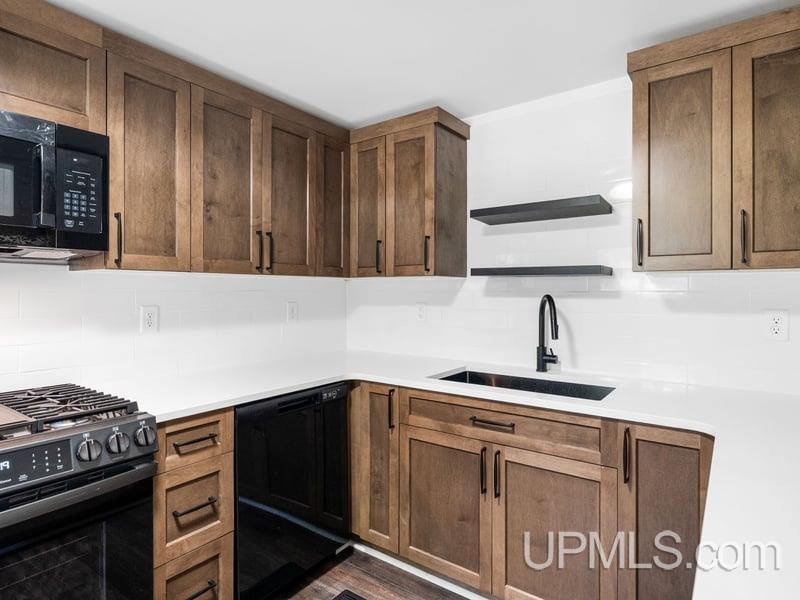 105 West Wright Place, Marquette, MI 49855