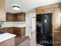 105 West Wright Place, Marquette, MI 49855