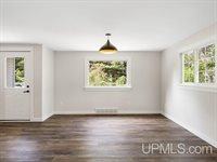 105 West Wright Place, Marquette, MI 49855