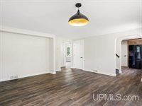 105 West Wright Place, Marquette, MI 49855