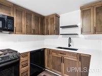105 West Wright Place, Marquette, MI 49855