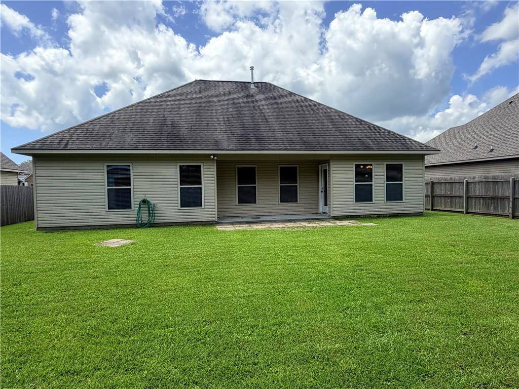 42225 Atmore Place, Ponchatoula, LA 70454