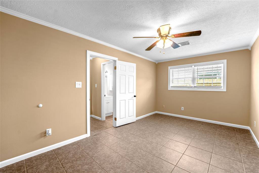 64 West Beech St Street, Sulphur, LA 70663