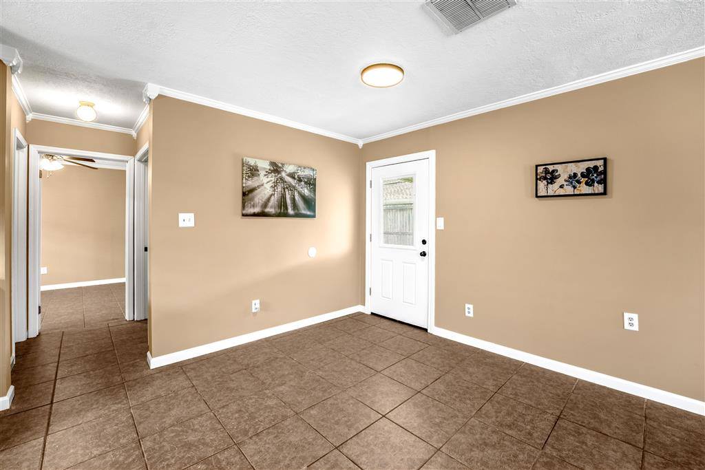 64 West Beech St Street, Sulphur, LA 70663