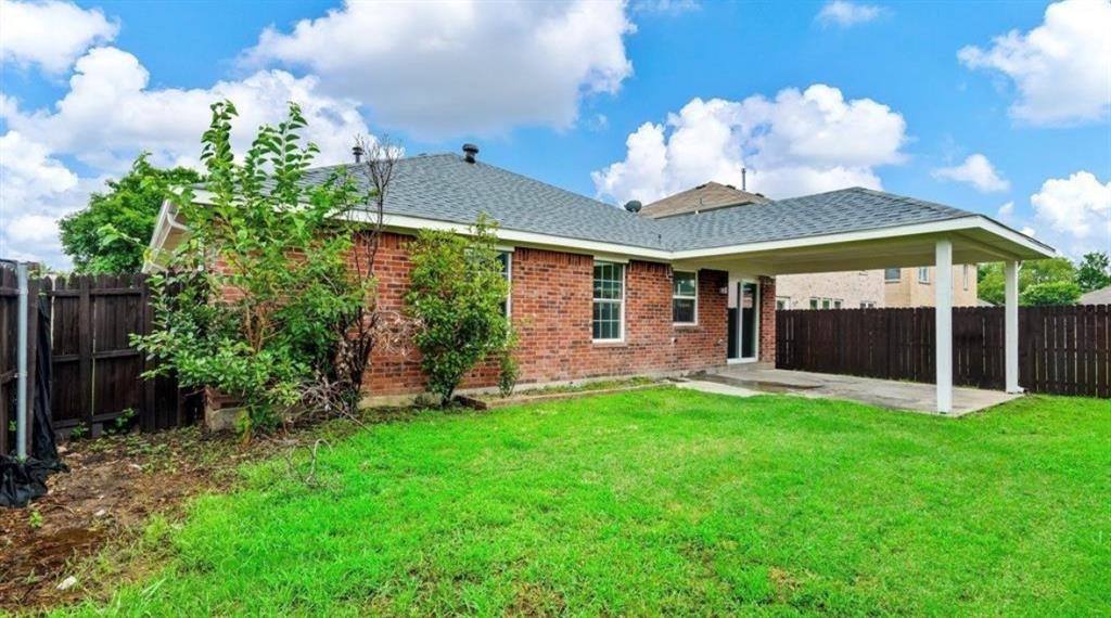 911 Hems Lane, Arlington, TX 76001