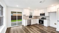 911 Hems Lane, Arlington, TX 76001