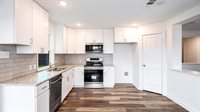 911 Hems Lane, Arlington, TX 76001