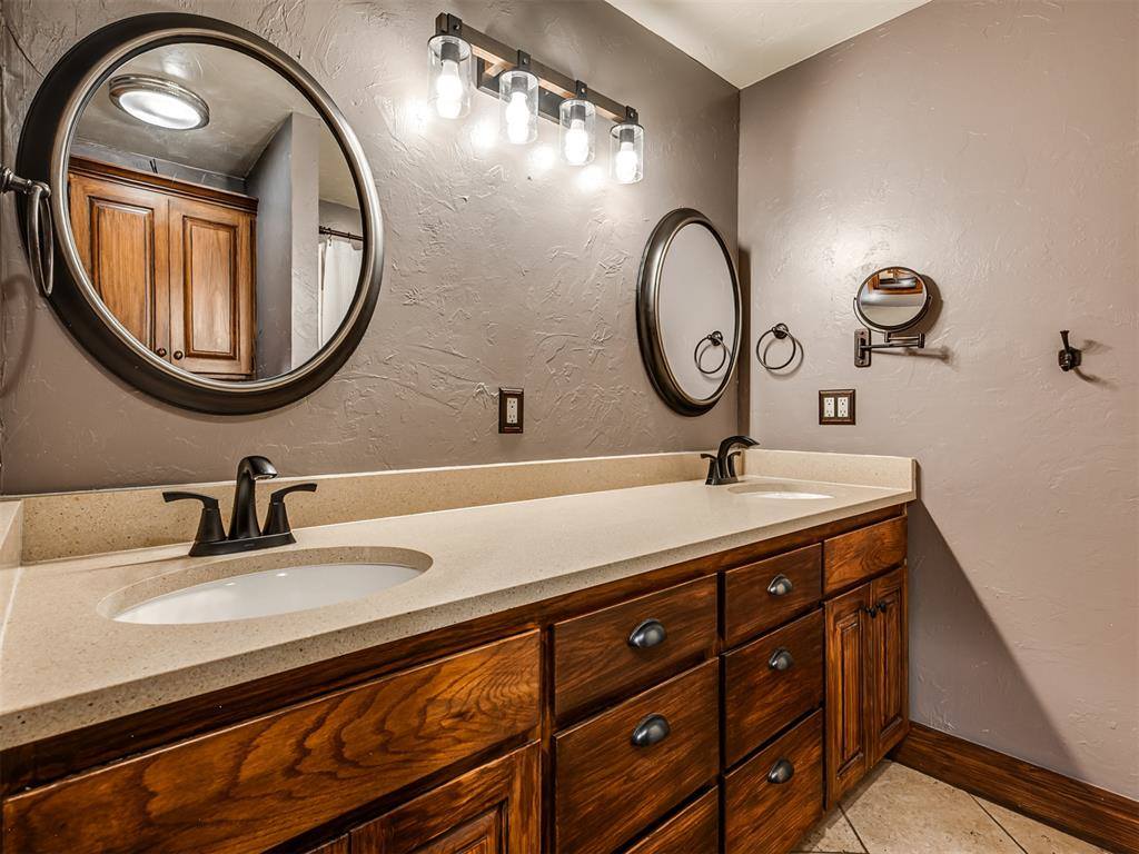 1625 North Union Avenue, Shawnee, OK 74804