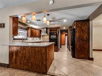 1625 North Union Avenue, Shawnee, OK 74804