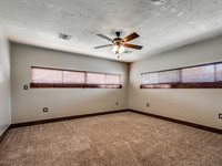 1625 North Union Avenue, Shawnee, OK 74804