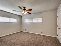 1625 North Union Avenue, Shawnee, OK 74804