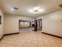 1625 North Union Avenue, Shawnee, OK 74804