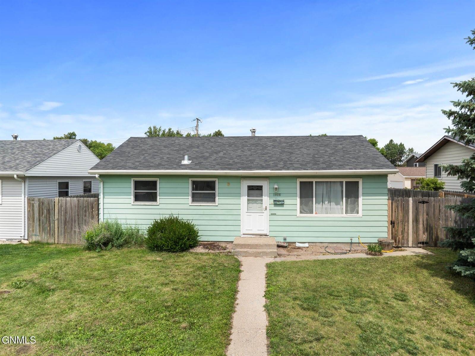 1925 8th Avenue West, Williston, ND 58801
