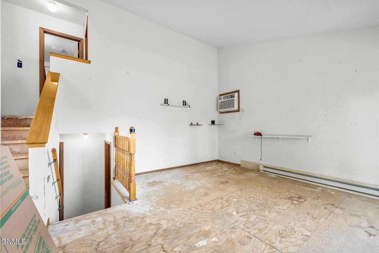 1717 28th Street West, Williston, ND 58801