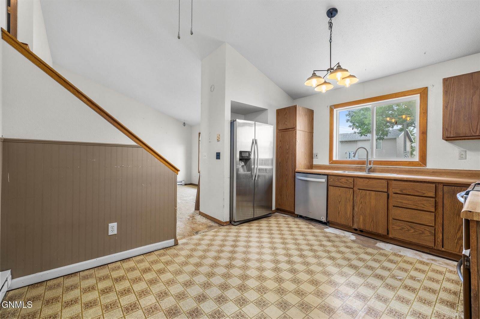 1717 28th Street West, Williston, ND 58801