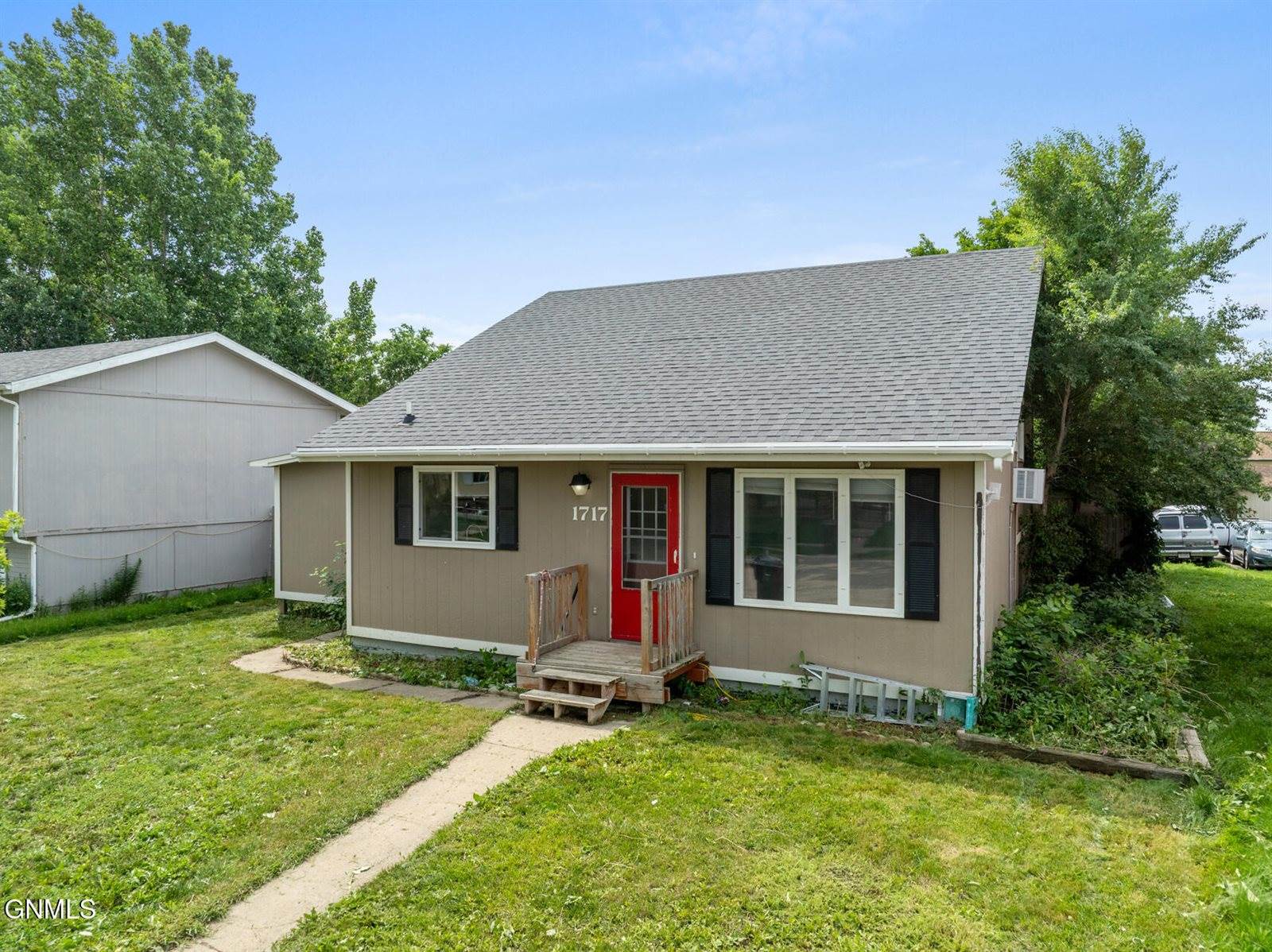 1717 28th Street West, Williston, ND 58801