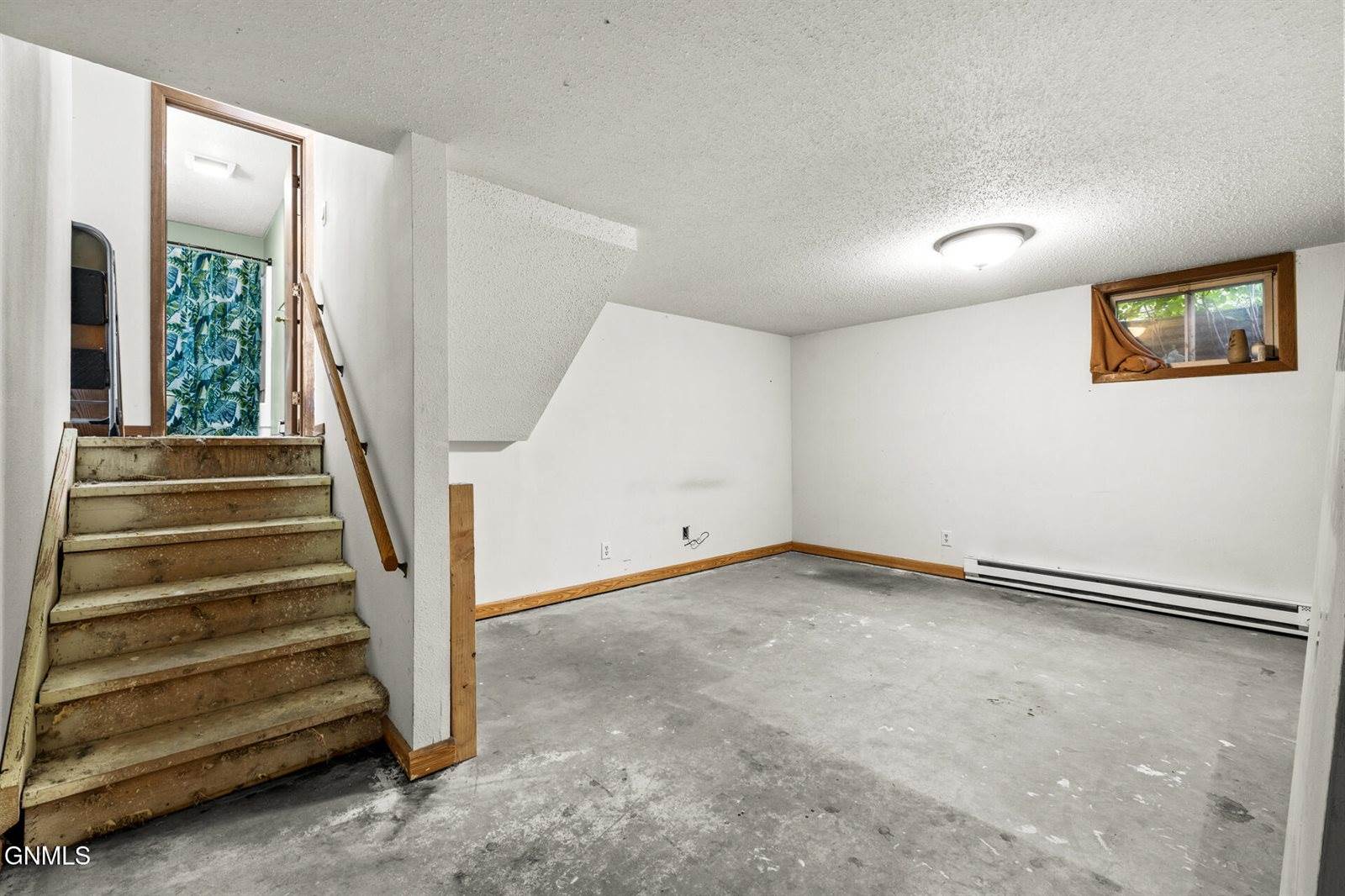 1717 28th Street West, Williston, ND 58801