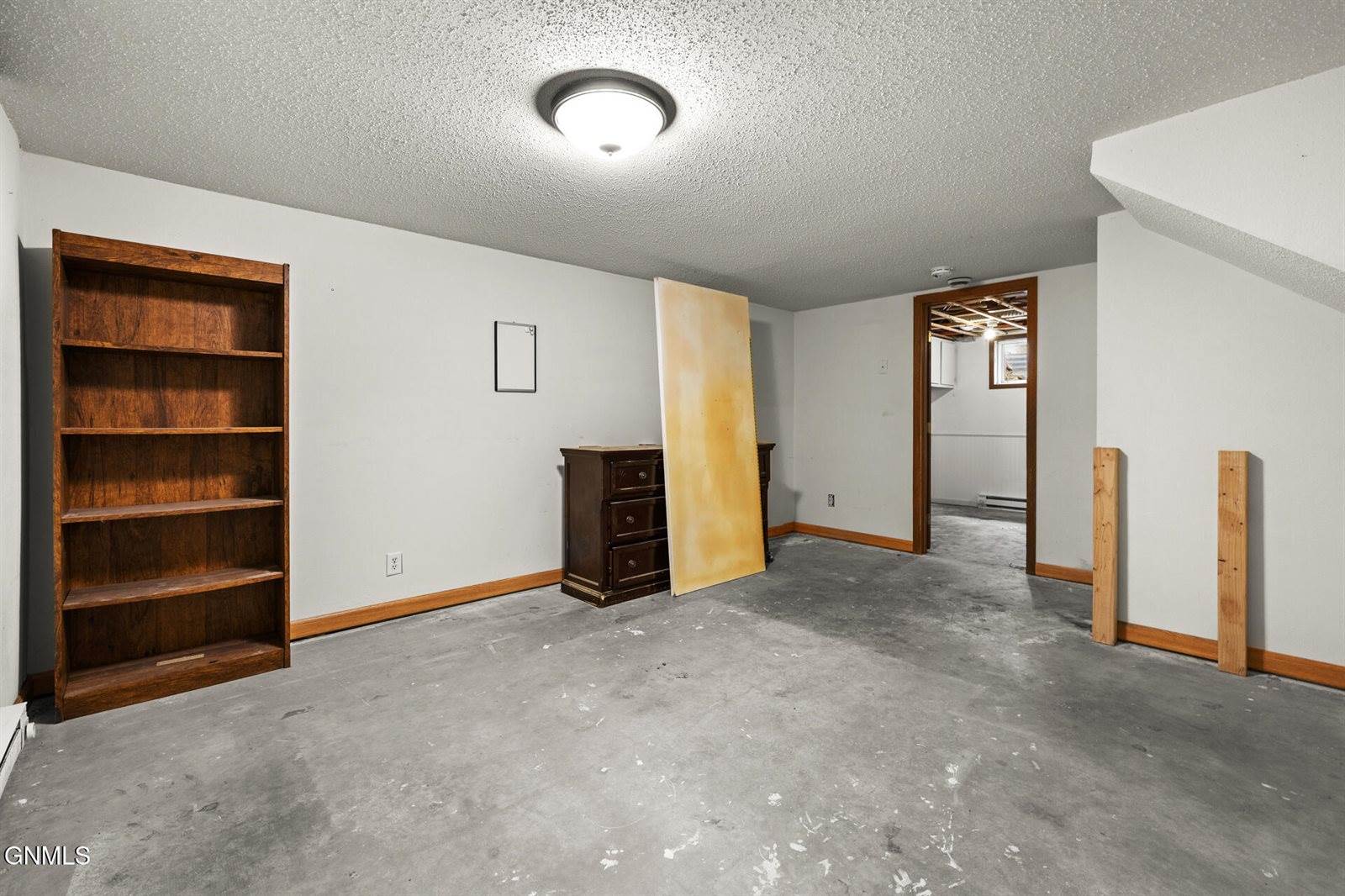 1717 28th Street West, Williston, ND 58801