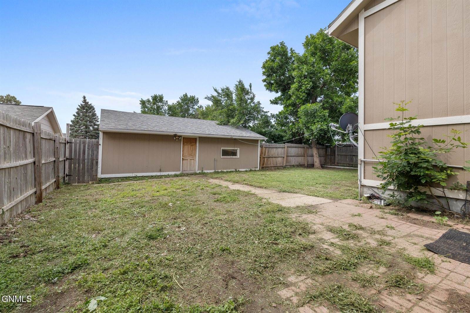 1717 28th Street West, Williston, ND 58801