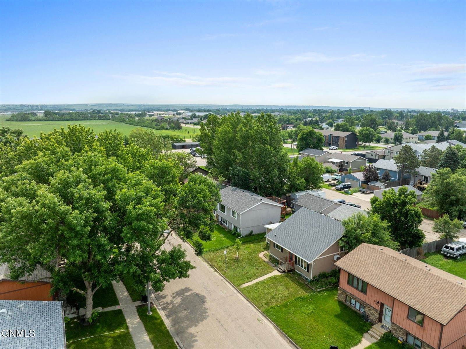 1717 28th Street West, Williston, ND 58801