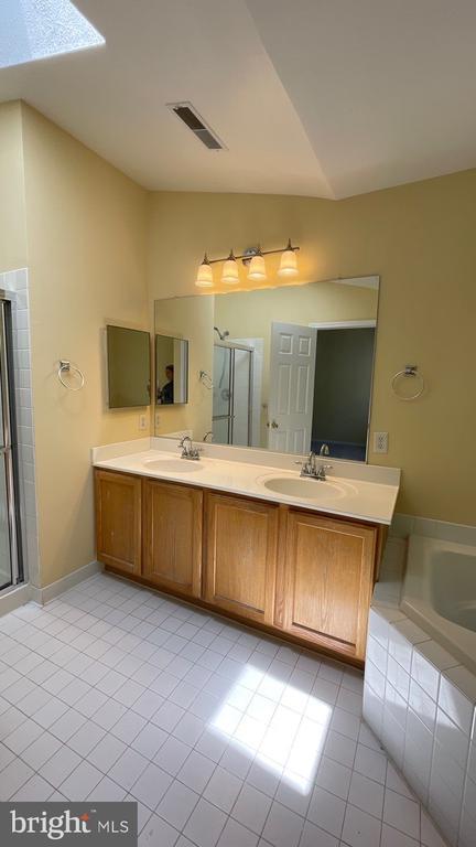 6125 White Marble Court, Clarksville, MD 21029