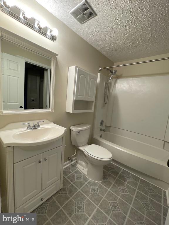 5863 Rowanberry Drive, Elkridge, MD 21075