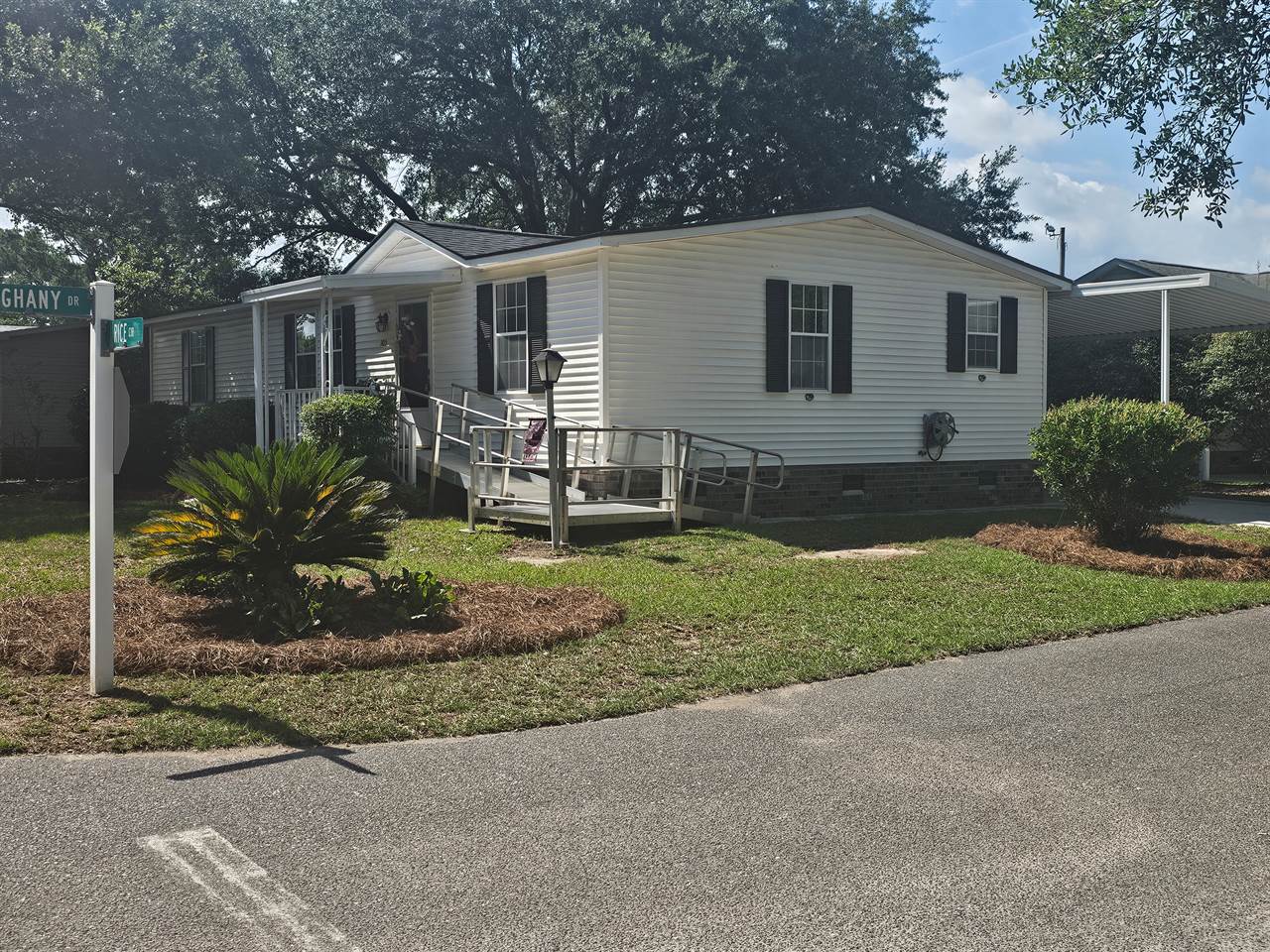 105 Rice Circle, Ladson, SC 29456
