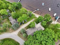 113 Mckee Street, Houghton Lake, MI 48629