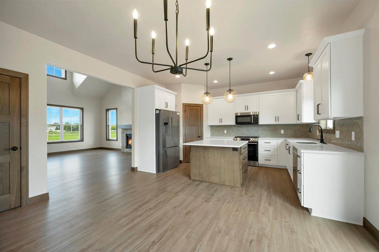 2865 Stelor Drive, Green Bay, WI 54311