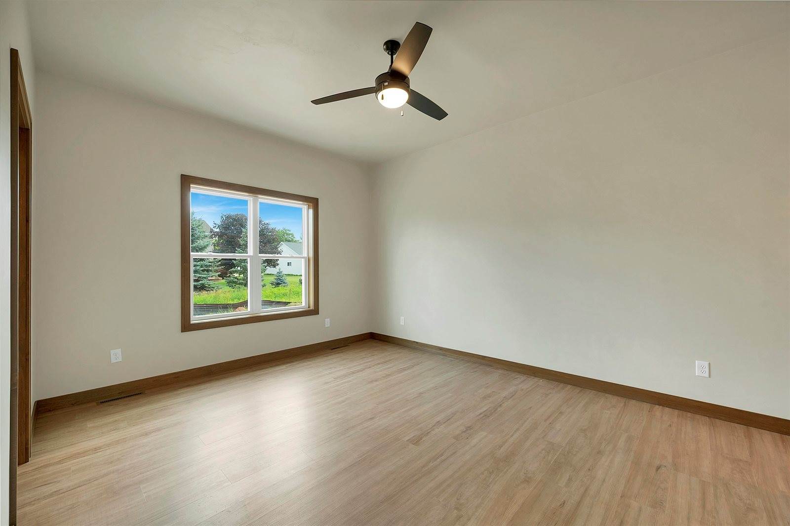2865 Stelor Drive, Green Bay, WI 54311