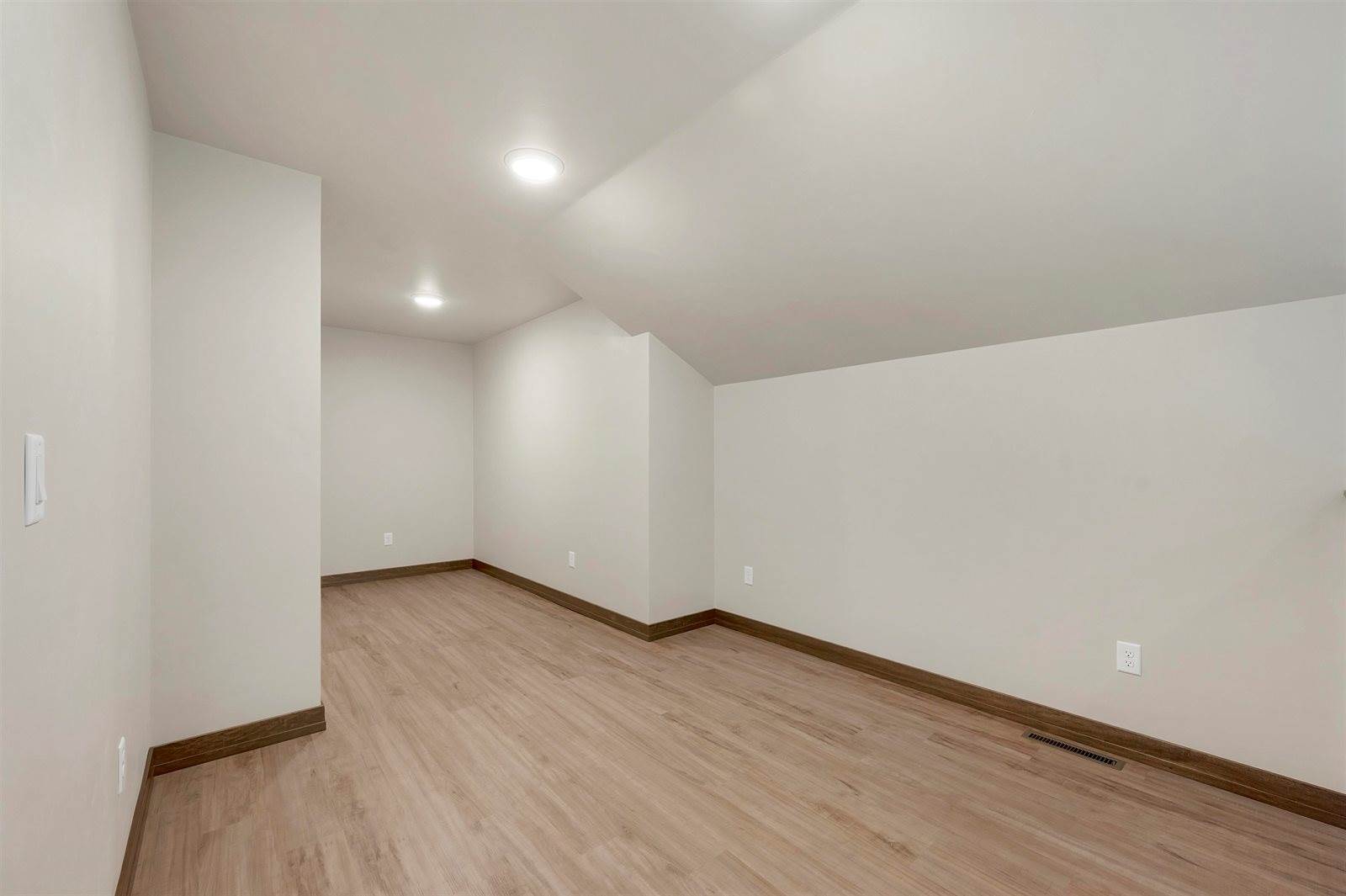 2865 Stelor Drive, Green Bay, WI 54311