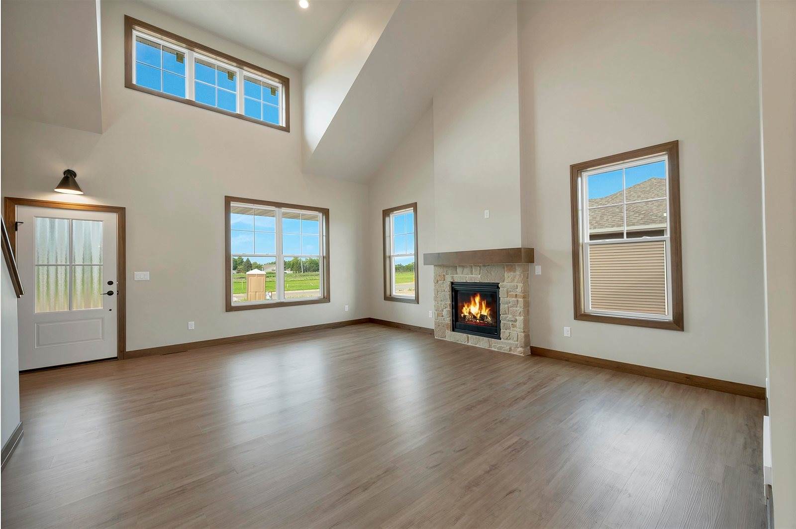 2865 Stelor Drive, Green Bay, WI 54311