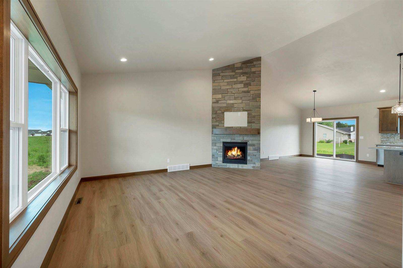 2859 Stelor Drive, Green Bay, WI 54311