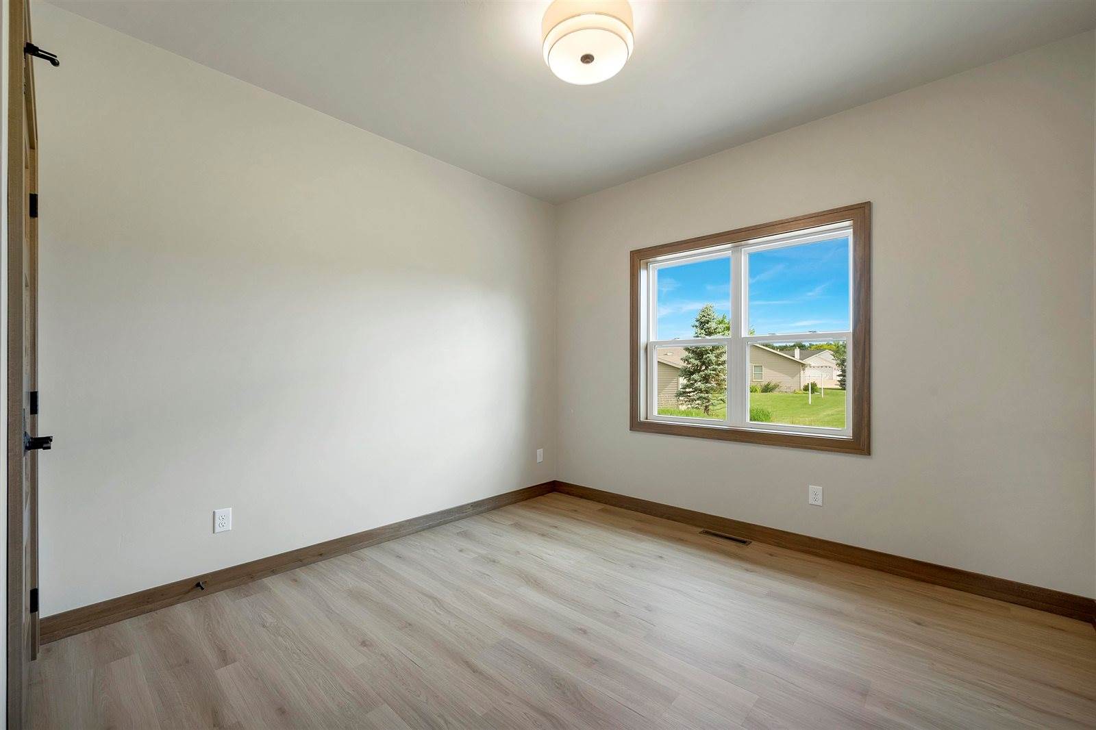 2859 Stelor Drive, Green Bay, WI 54311