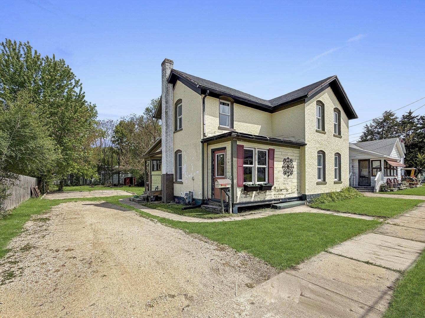 922 East Shawnee Street, Freeport, IL 61032