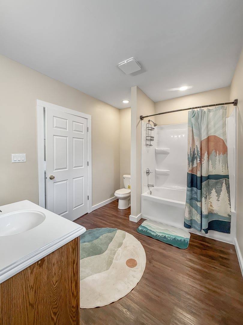 922 East Shawnee Street, Freeport, IL 61032
