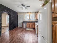 922 East Shawnee Street, Freeport, IL 61032