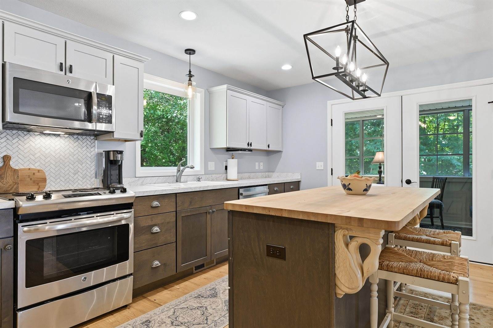W8131 Bay View Dr, Whitewater, WI 53190